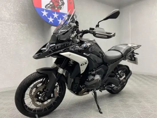 BMW-R 1300 GS TRIPLE BLACK BMW-R 1300 GS TRIPLE BLACK-2025