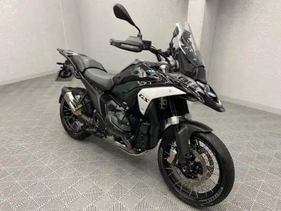 BMW-R 1300 GS TRIPLE BLACK BMW-R 1300 GS TRIPLE BLACK-2025