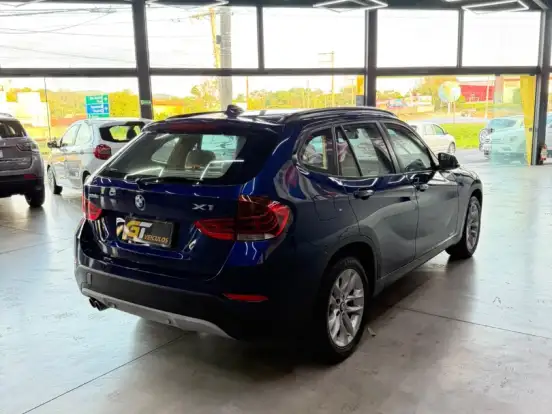 BMW-X1-2.0 16V TURBO ACTIVEFLEX SDRIVE20I 4P AUTOMÁTICO BMW-X1-2015