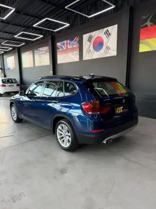 BMW-X1-2.0 16V TURBO ACTIVEFLEX SDRIVE20I 4P AUTOMÁTICO BMW-X1-2015