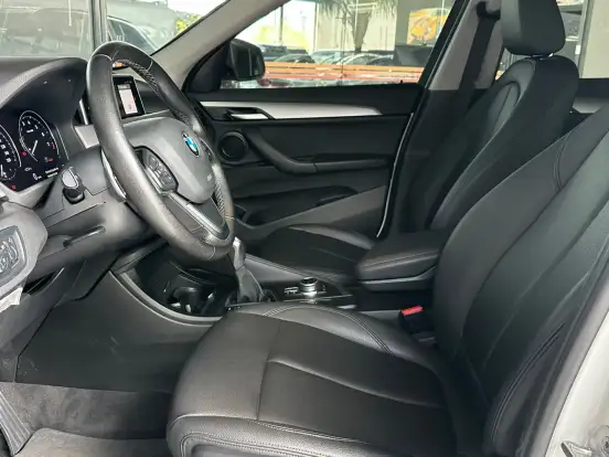 BMW-X1-2021