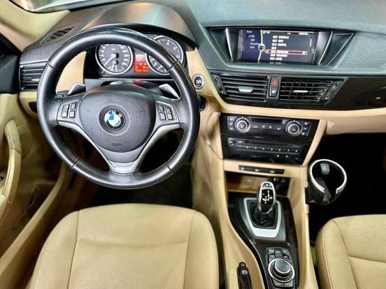 BMW-X1-2013