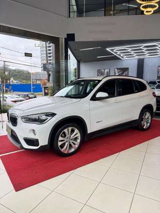 BMW-X1-2016