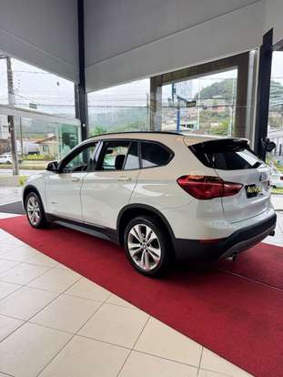 BMW-X1-2016