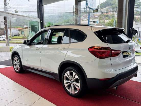 BMW-X1-2.0 16V TURBO ACTIVEFLEX SDRIVE20I 4P AUTOMÁTICO BMW-X1-2016