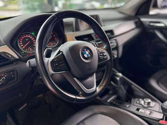 BMW-X1-2.0 16V TURBO ACTIVEFLEX SDRIVE20I 4P AUTOMÁTICO BMW-X1-2016
