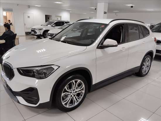 BMW-X1-2022