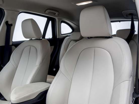 BMW-X1-2022