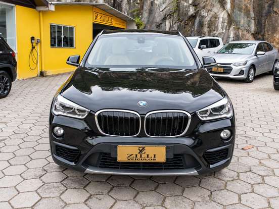 BMW-X1-2.0 16V TURBO GASOLINA SDRIVE20I GP 4P AUTOMÁTICO BMW-X1-2017