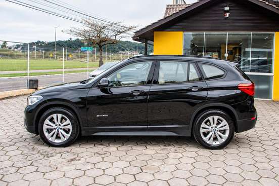 BMW-X1-2017