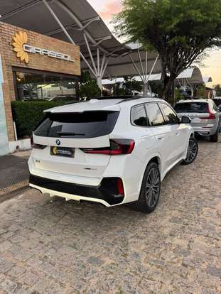 BMW-X1-2024