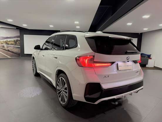 BMW-X1-2.0 16V TURBO GASOLINA SDRIVE20I M SPORT STEPTRONIC BMW-X1-2023