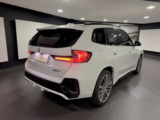 BMW-X1-2.0 16V TURBO GASOLINA SDRIVE20I M SPORT STEPTRONIC BMW-X1-2023