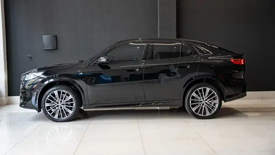 BMW-X2-2024