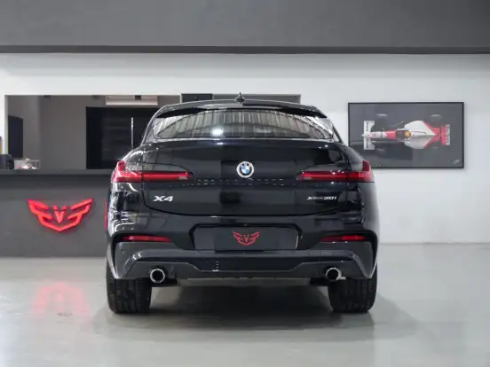 BMW-X4-2020