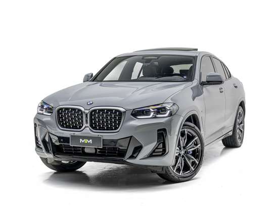 BMW-X4-2025