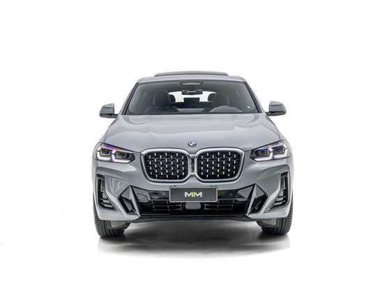 BMW-X4-2025