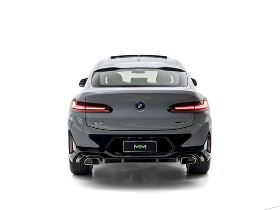 BMW-X4-2025