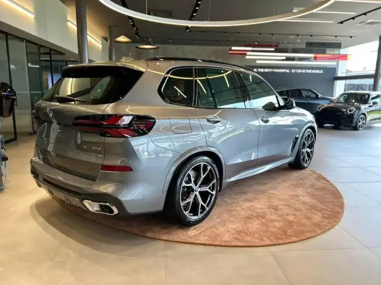 BMW-X5-3.0 I6 TURBO HÍBRIDO XDRIVE50E M SPORT AUTOMÁTICO BMW-X5-2026