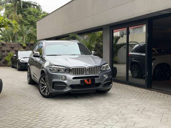BMW-X5-3.0 4X4 M50D I6 TURBO DIESEL 4P AUTOMÁTICO BMW-X5-2016