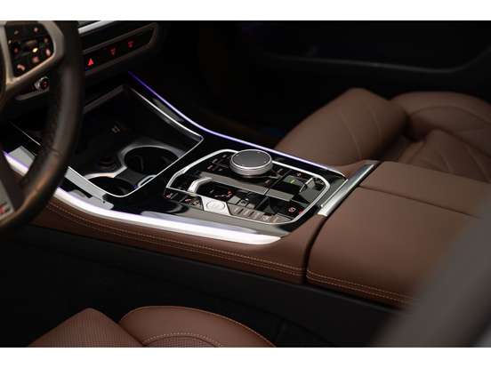 BMW-X5-2024