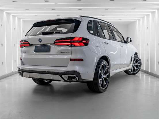 BMW-X5-3.0 I6 TURBO HÍBRIDO XDRIVE50E M SPORT AUTOMÁTICO BMW-X5-2024