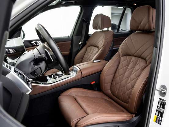 BMW-X5-2024