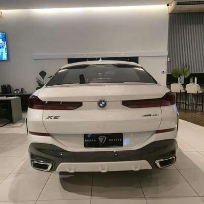 BMW-X6-2023