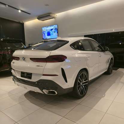 BMW-X6-2023