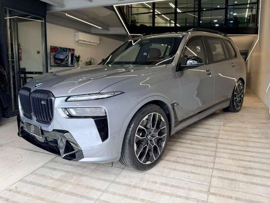 BMW-X7-4.4 V8 GASOLINA M60i STEPTRONIC BMW-X7-2024