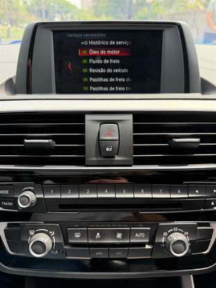 BMW-120i-2019