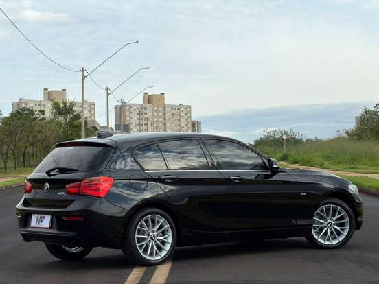 BMW-120i-2.0 16V SPORT GP ACTIVEFLEX 4P AUTOMÁTICO BMW-120i-2016
