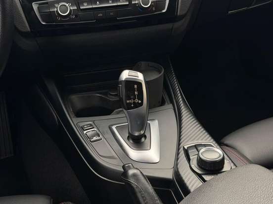 BMW-120i-2016