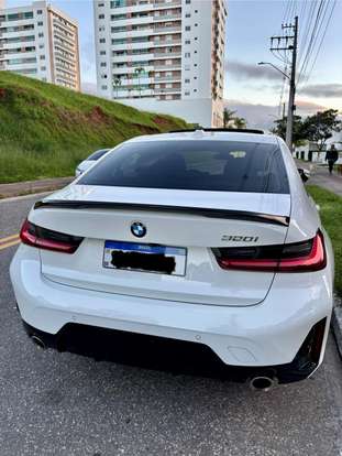 BMW-320i-2025