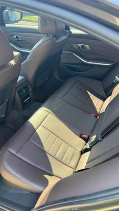 BMW-320i-2022