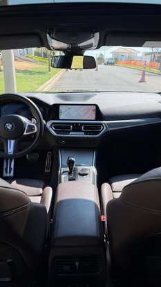 BMW-320i-2022