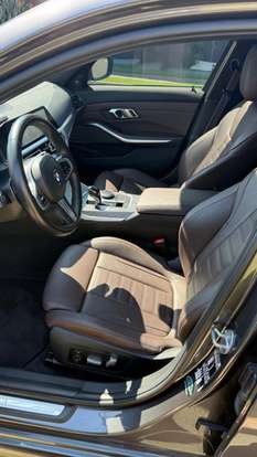 BMW-320i-2022