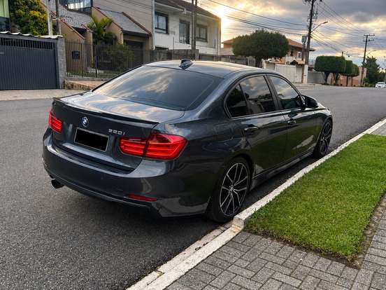 BMW-320i-2.0 16V TURBO GASOLINA 4P AUTOMÁTICO BMW-320i-2013