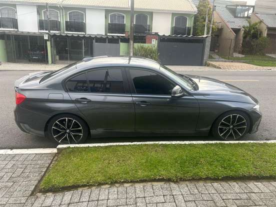 BMW-320i-2013