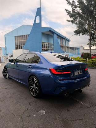 BMW-320i-2020