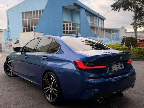 BMW-320i-2.0 16V TURBO GASOLINA M SPORT AUTOMÁTICO BMW-320i-2020