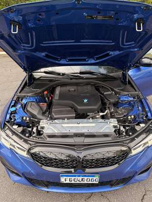 BMW-320i-2020