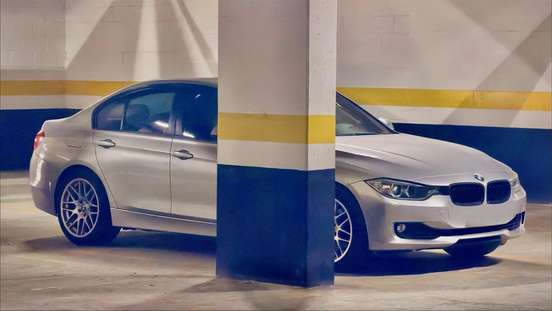 BMW-320i-2013