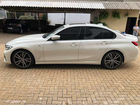 BMW-330i-2.0 16V TURBO GASOLINA M SPORT AUTOMÁTICO BMW-330i-2019