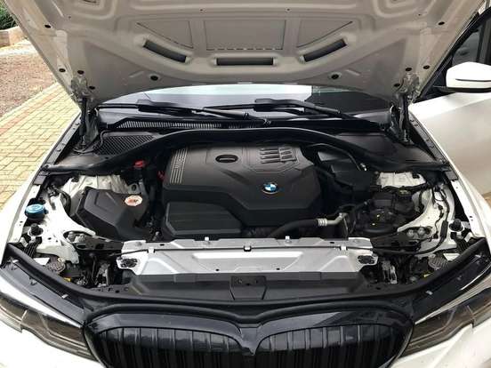 BMW-330i-2.0 16V TURBO GASOLINA M SPORT AUTOMÁTICO BMW-330i-2019