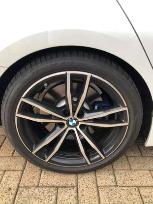 BMW-330i-2019