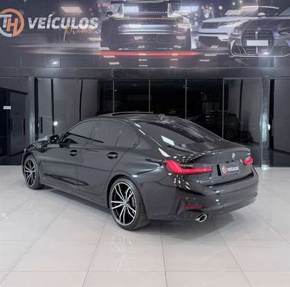 BMW-330i-2019