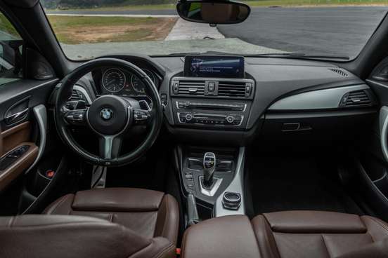 BMW-M 235i-3.0 I6 TURBO GASOLINA 2P AUTOMÁTICO BMW-M 235i-2014