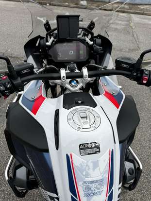 BMW-R 1250 GS ADVENTURE TRIPLE BLACK-2024