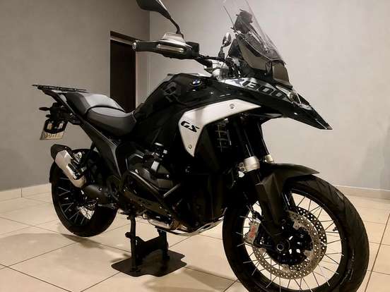 BMW-R 1300 GS TRIPLE BLACK BMW-R 1300 GS TRIPLE BLACK-2025